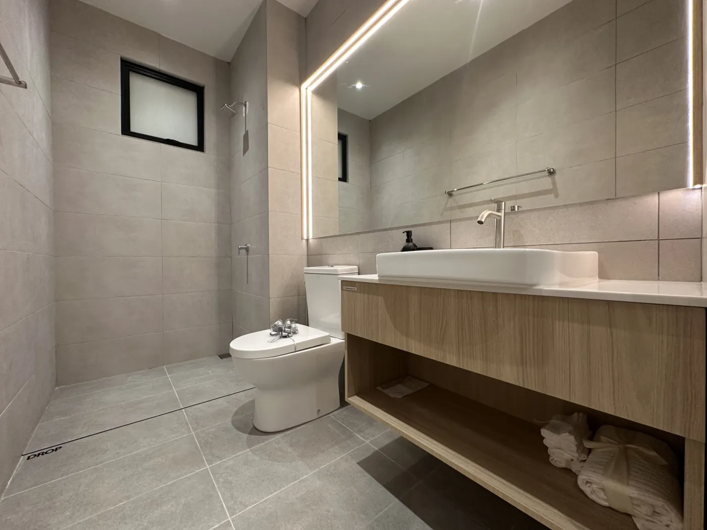 Sevora showroom and project gallery visual 5